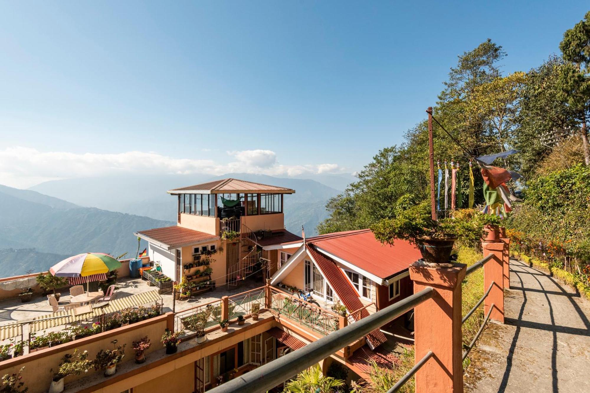 Little Singamari Home Stay Дарджилинг Екстериор снимка