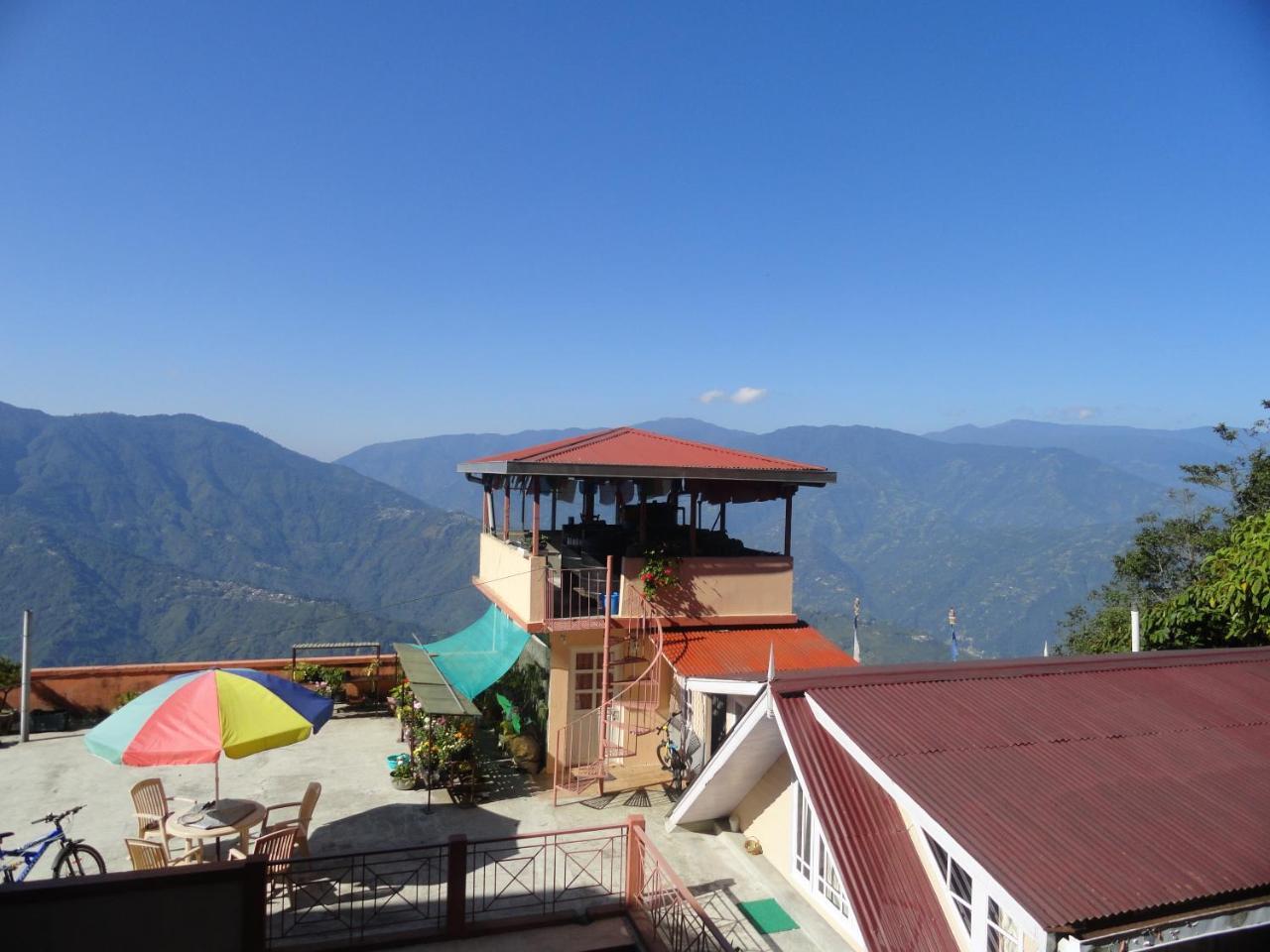Little Singamari Home Stay Дарджилинг Екстериор снимка